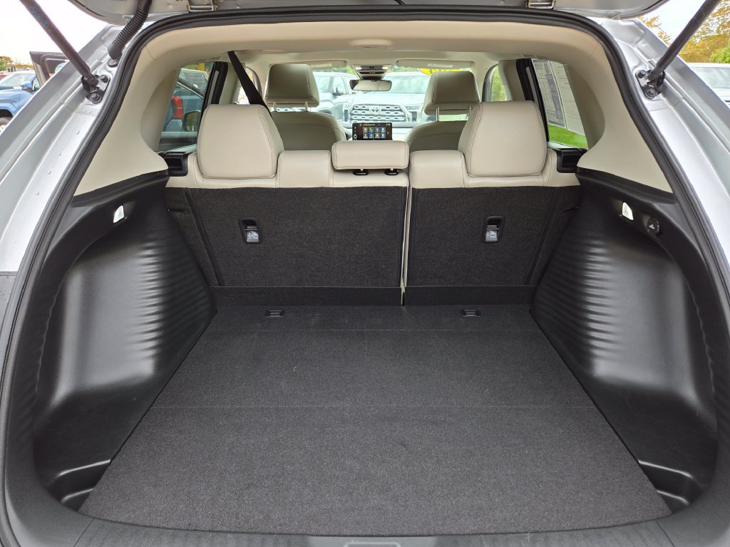 Used 2024 Honda HR-V EX-L image 11