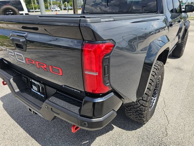 Used 2025 Toyota Tacoma TRD Pro AWD/4WD image 11