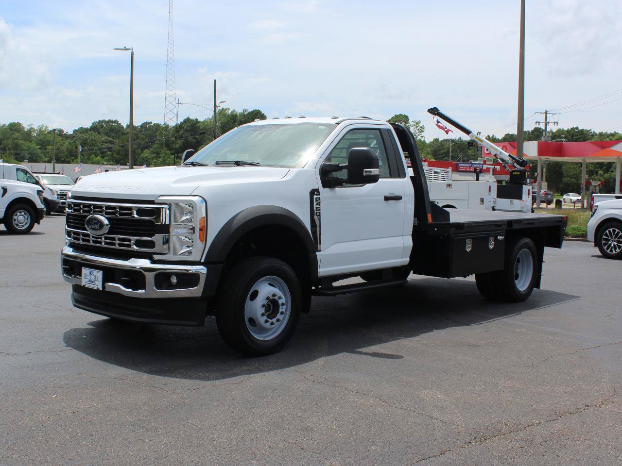 Used 2023 Ford F450 XL w/ Snow Plow Prep Package AWD/4WD image 10