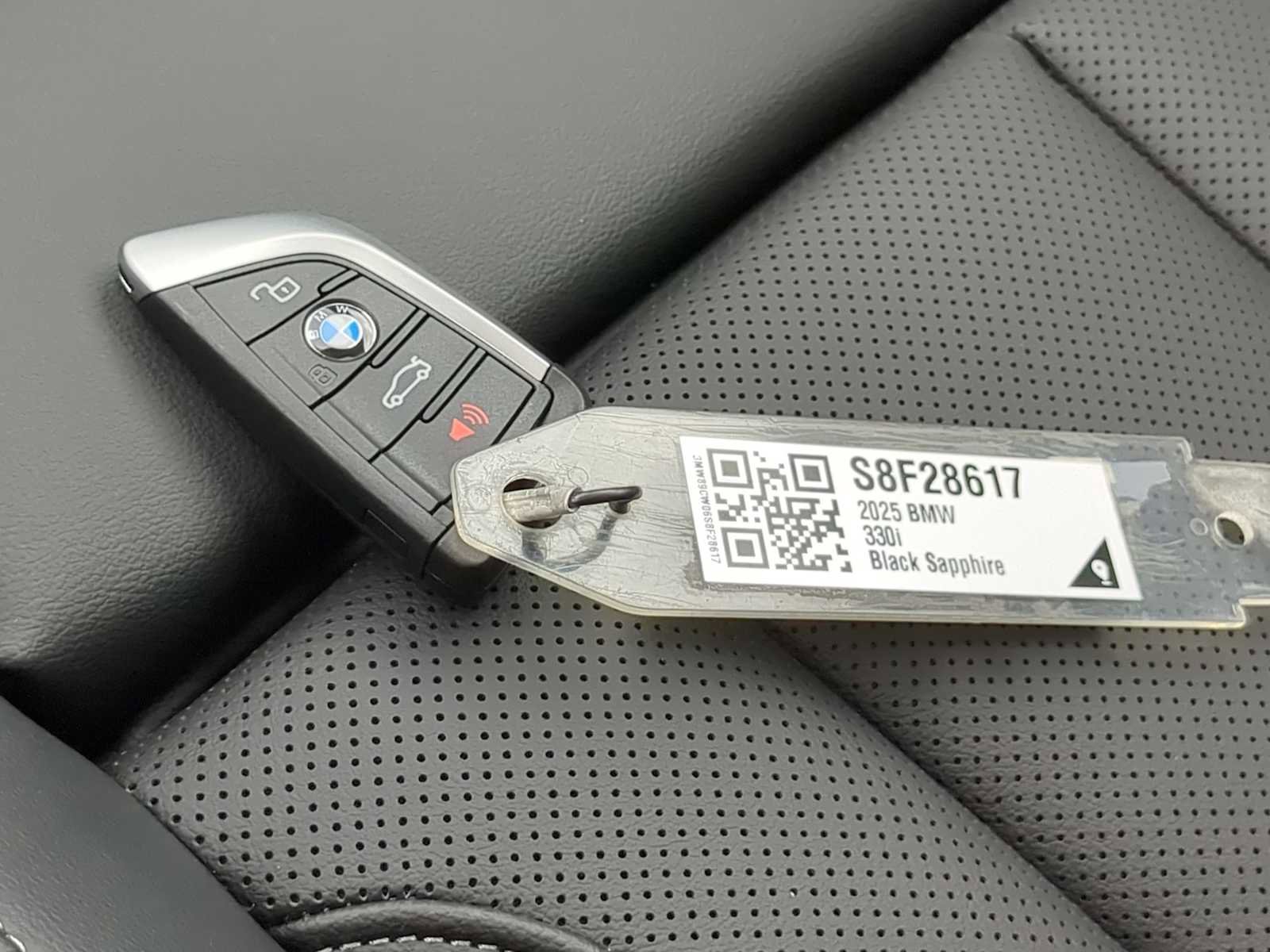 Used 2025 BMW 330i xDrive Sedan w/ Convenience Package image 37