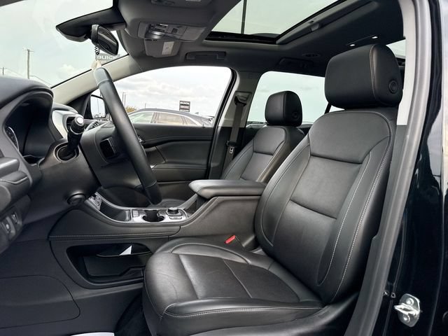 Used 2023 GMC Acadia SLT w/ Preferred Package AWD/4WD image 11