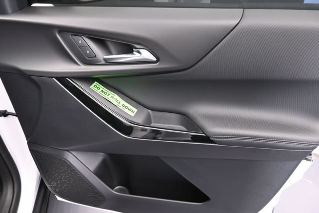 New 2026 Chevrolet Equinox LT w/ Convenience Package II FWD image 29