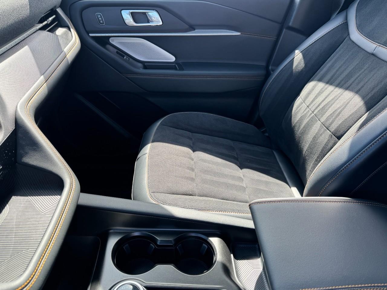 Used 2026 Ford Explorer Tremor w/ Tremor Ultimate Package image 16