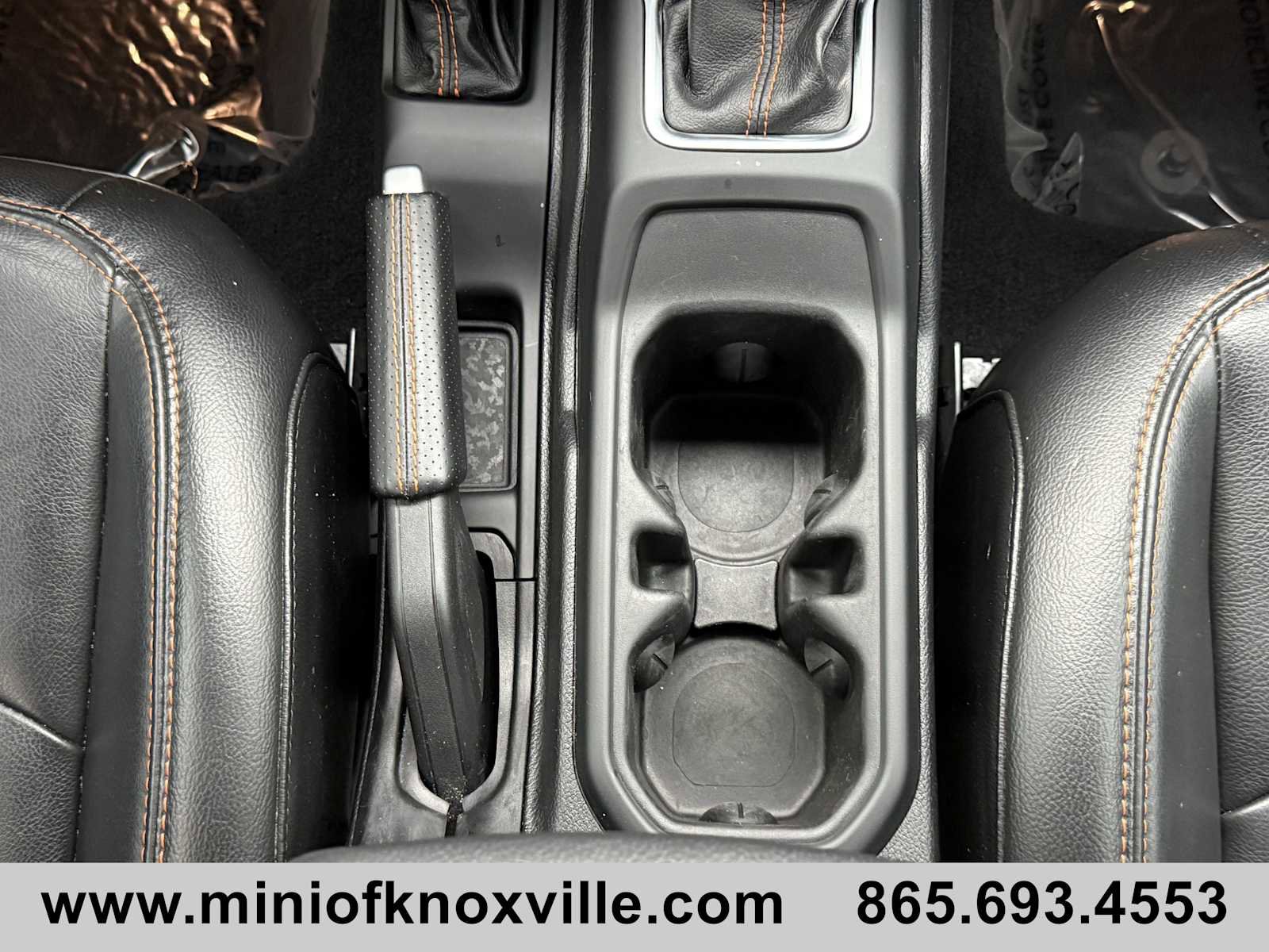 Used 2023 Jeep Gladiator Mojave w/ Cold Weather Group image 17