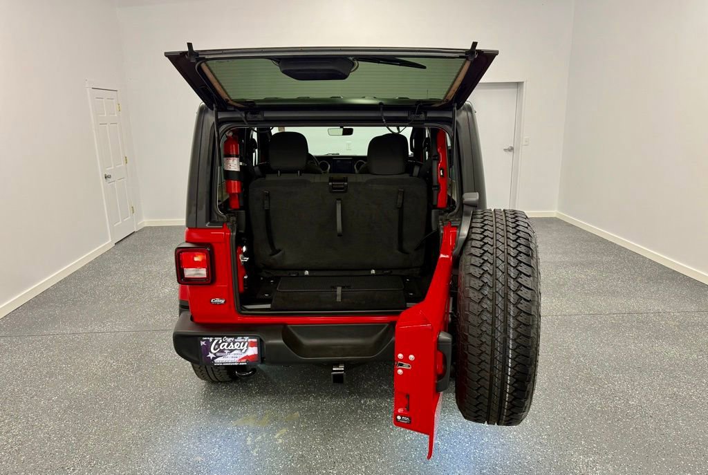 Used 2021 Jeep Wrangler Sport image 11