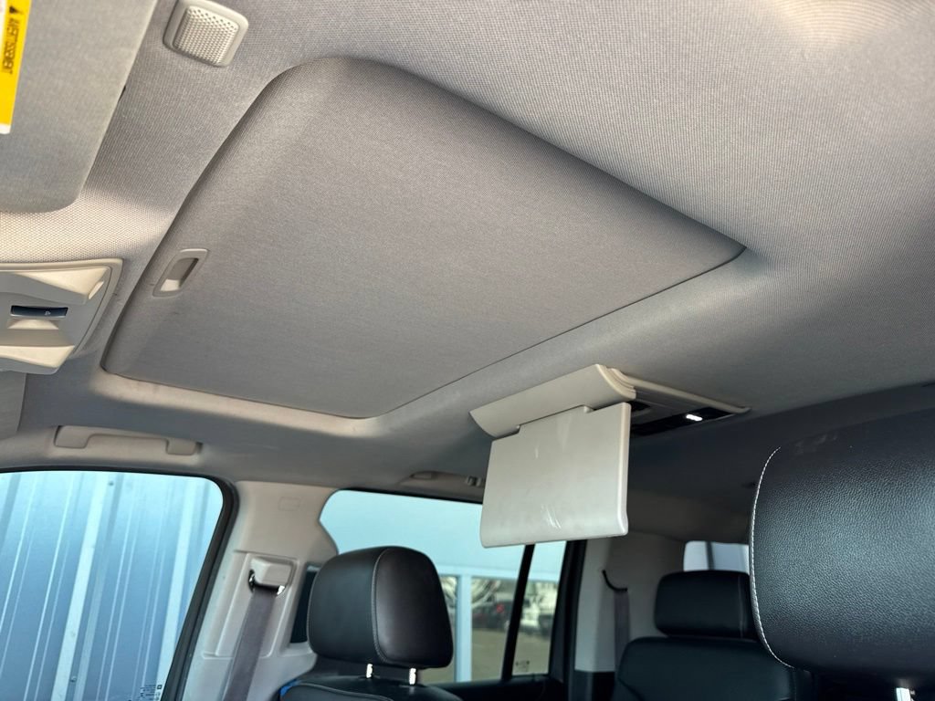 Used 2015 Chevrolet Suburban LTZ AWD/4WD image 35