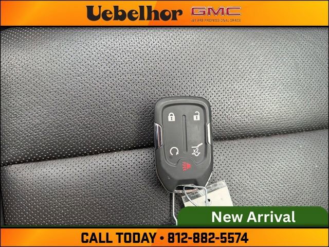 Used 2023 GMC Acadia SLT w/ Preferred Package image 33