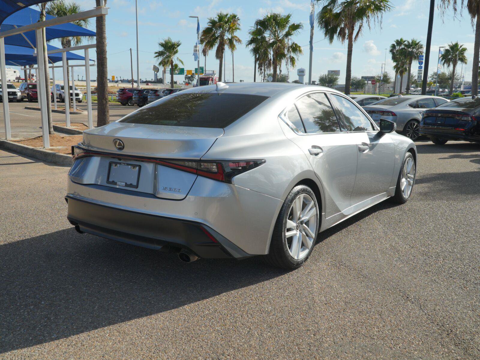 Used 2023 Lexus IS 300 w/ Comfort Package RWD image 11