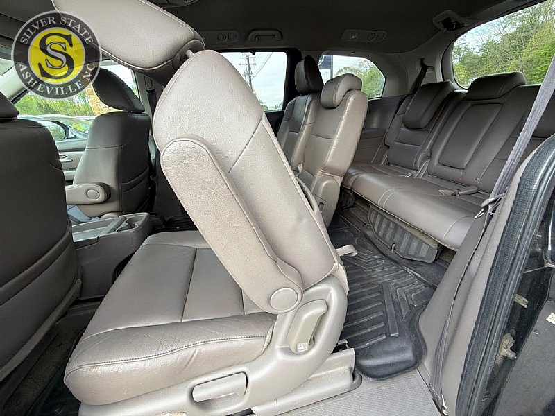 Used 2015 Honda Odyssey Touring image 17