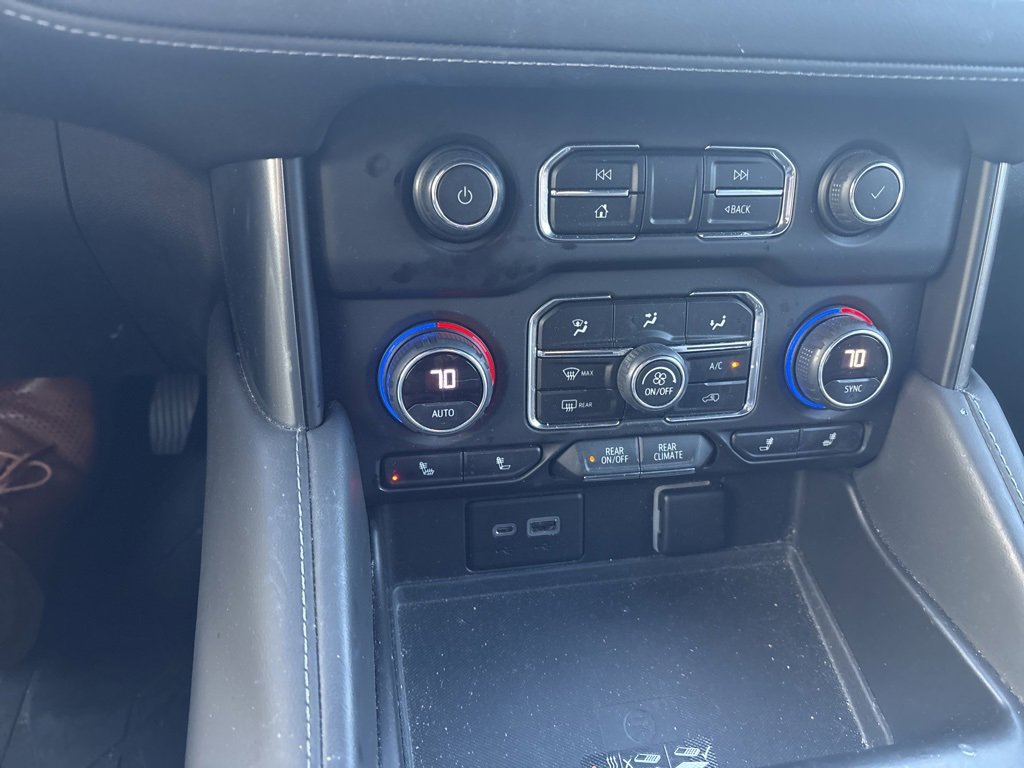 Used 2023 Chevrolet Suburban Z71 w/ Luxury Package image 13