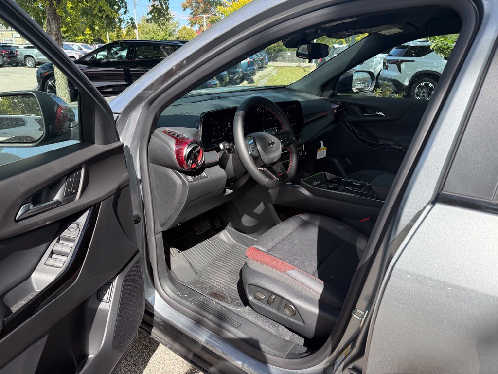 New 2027 Chevrolet Equinox RS w/ Convenience Package III AWD/4WD image 12