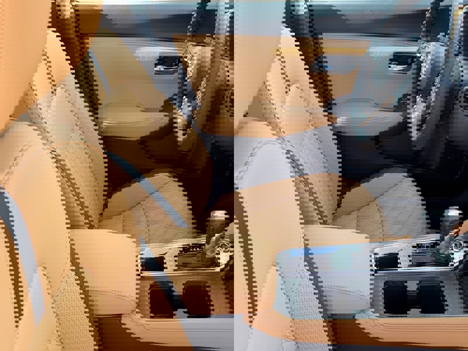 New 2025 Nissan Sentra SV w/ SV Premium Package image 12