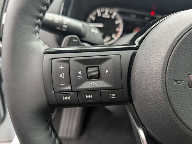 New 2025 Nissan Pathfinder SL w/ Black Appearance Package image 18