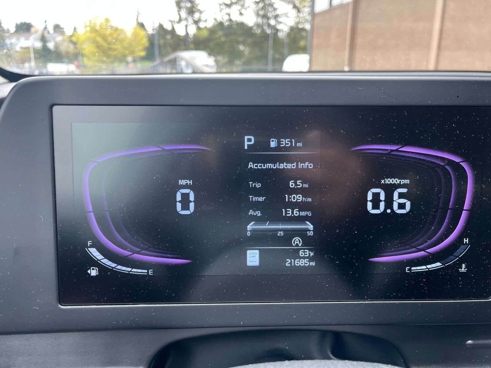 Used 2025 Kia Sportage LX image 10