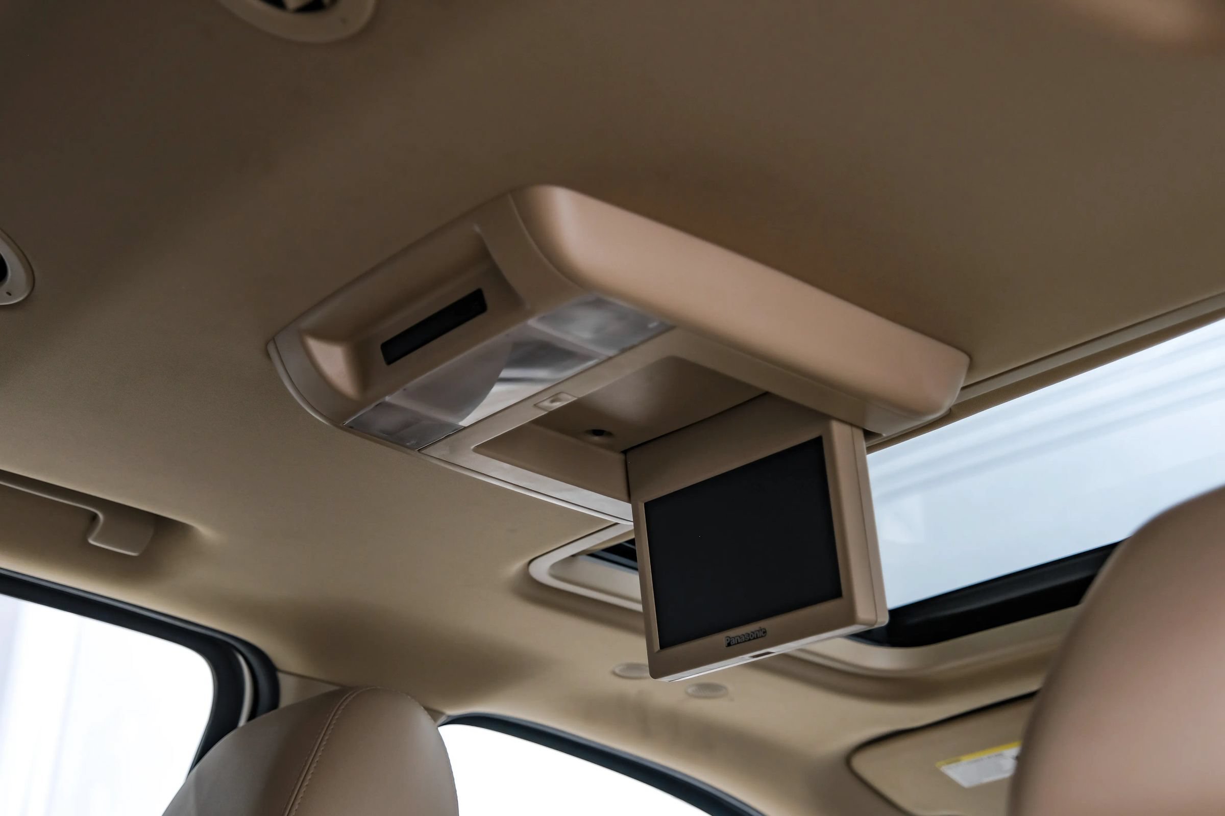Used 2014 GMC Yukon Denali RWD image 47