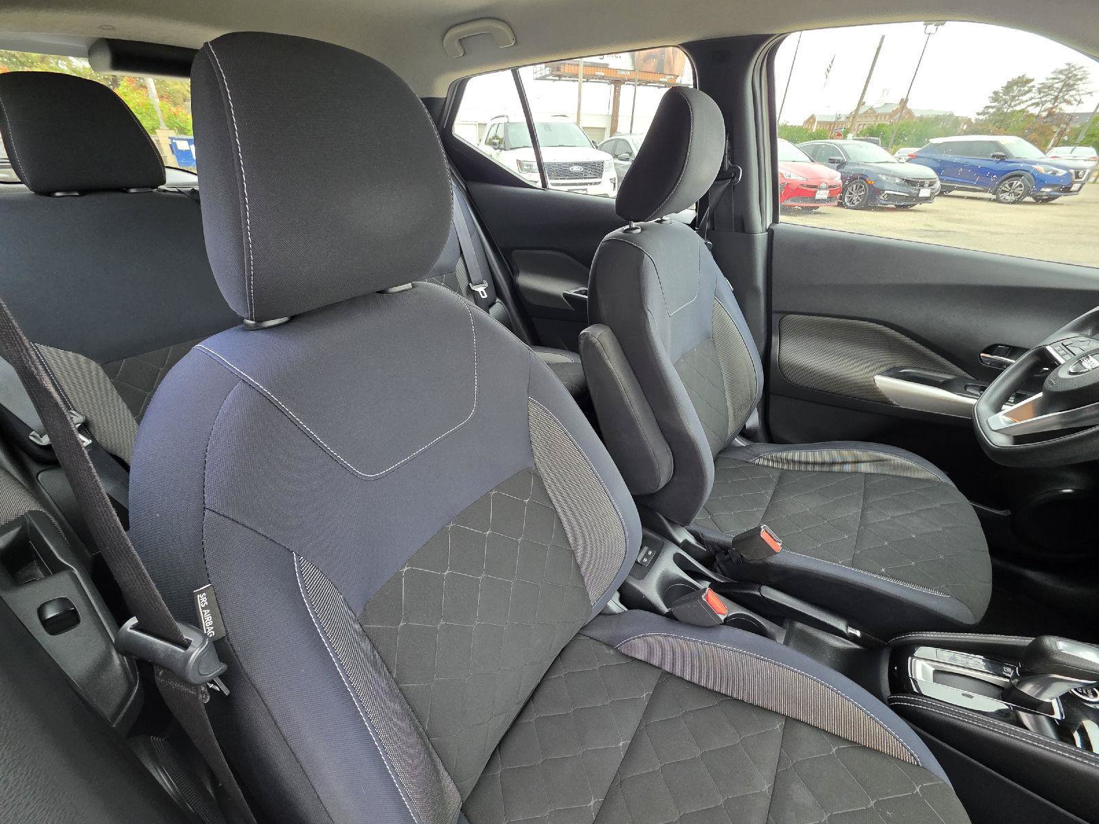 Used 2018 Nissan Kicks SV FWD image 24