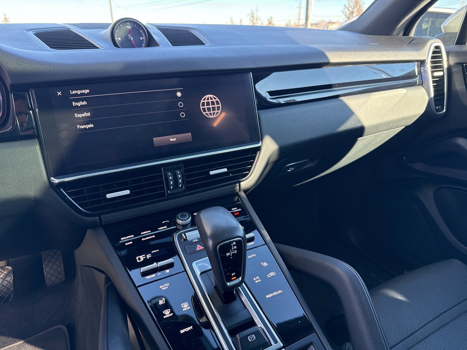 Used 2022 Porsche Cayenne Base image 21