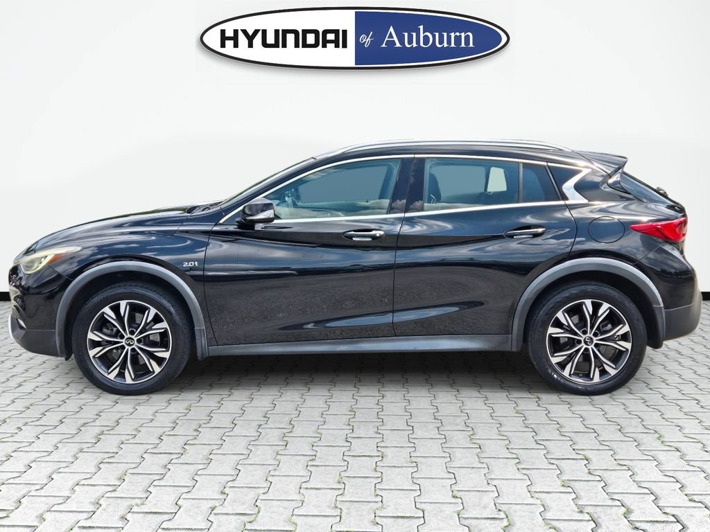 Used 2018 INFINITI QX30 Premium w/ Navigation Package AWD/4WD image 9