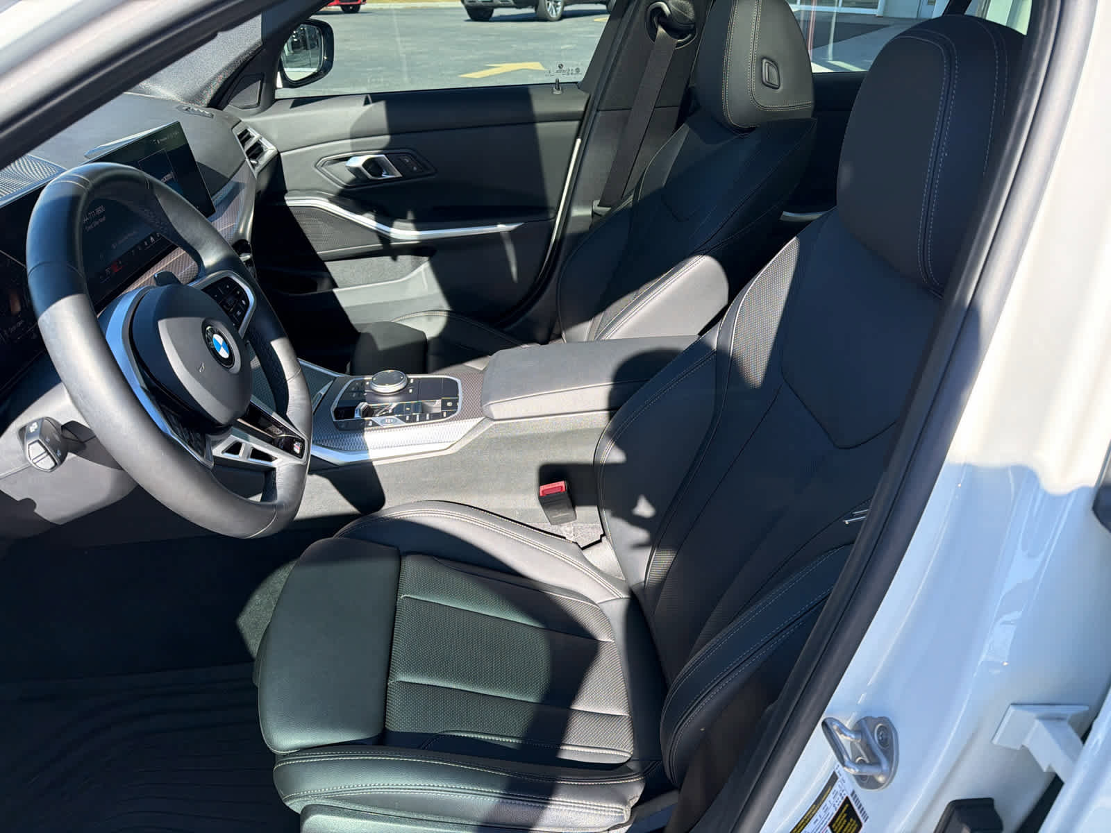 Certified 2025 BMW 330i xDrive Sedan w/ M Sport Package image 18