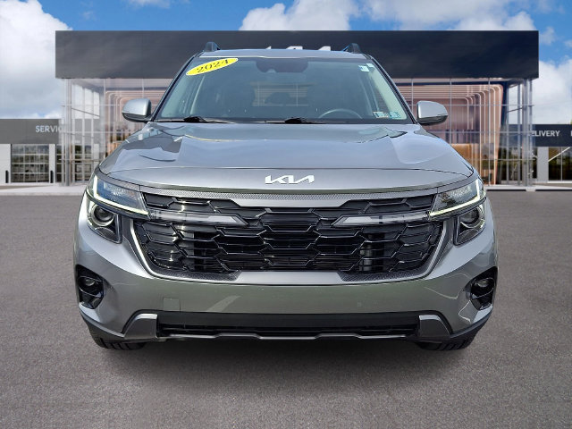 Used 2024 Kia Seltos X-Line AWD/4WD image 2