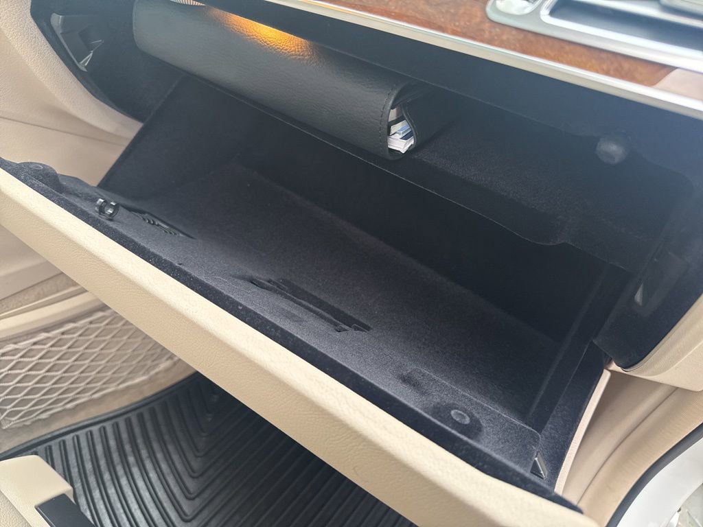 Used 2015 Mercedes-Benz E 350 4MATIC Sedan image 50