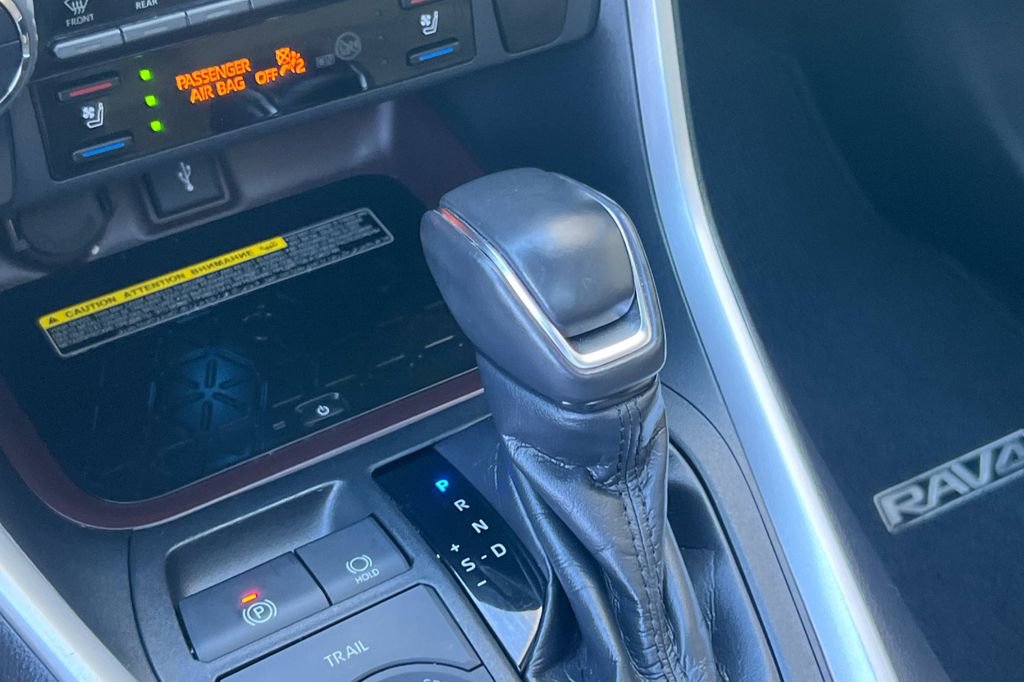 Certified 2020 Toyota RAV4 Limited image 23