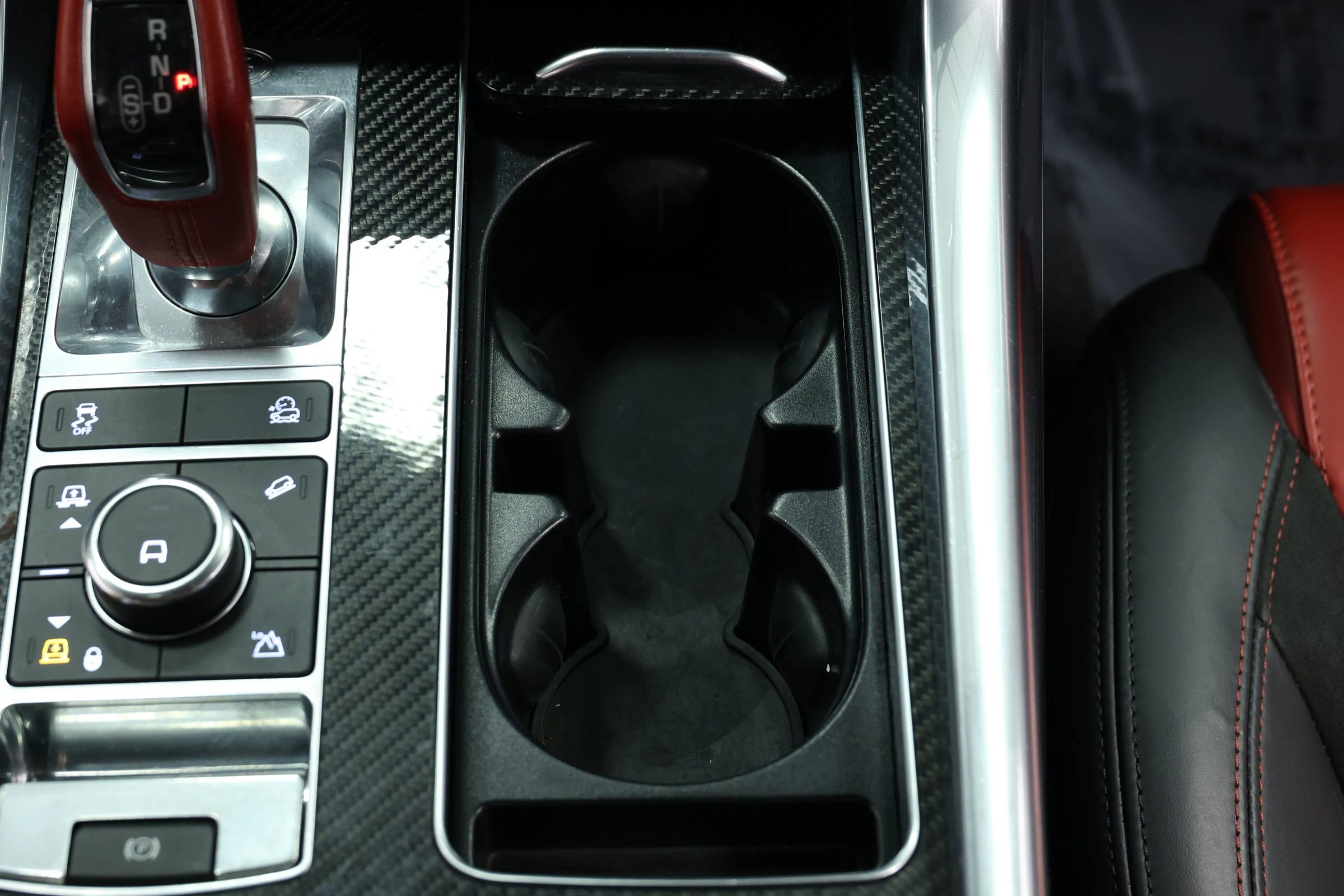 Used 2020 Land Rover Range Rover Sport SVR image 41