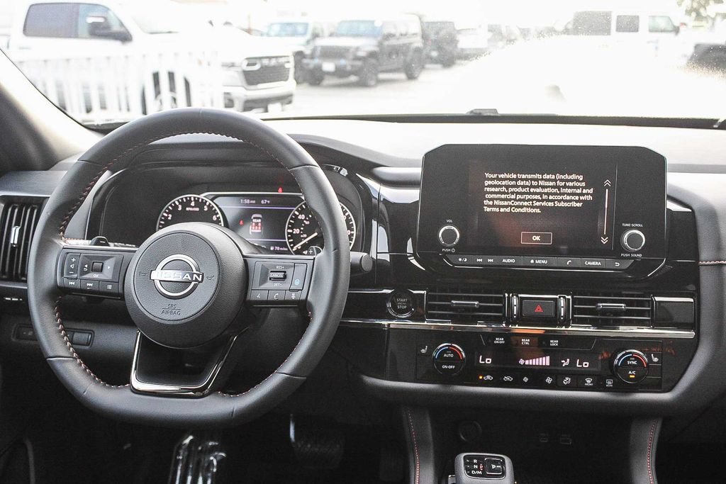 Used 2025 Nissan Pathfinder Rock Creek AWD/4WD image 14