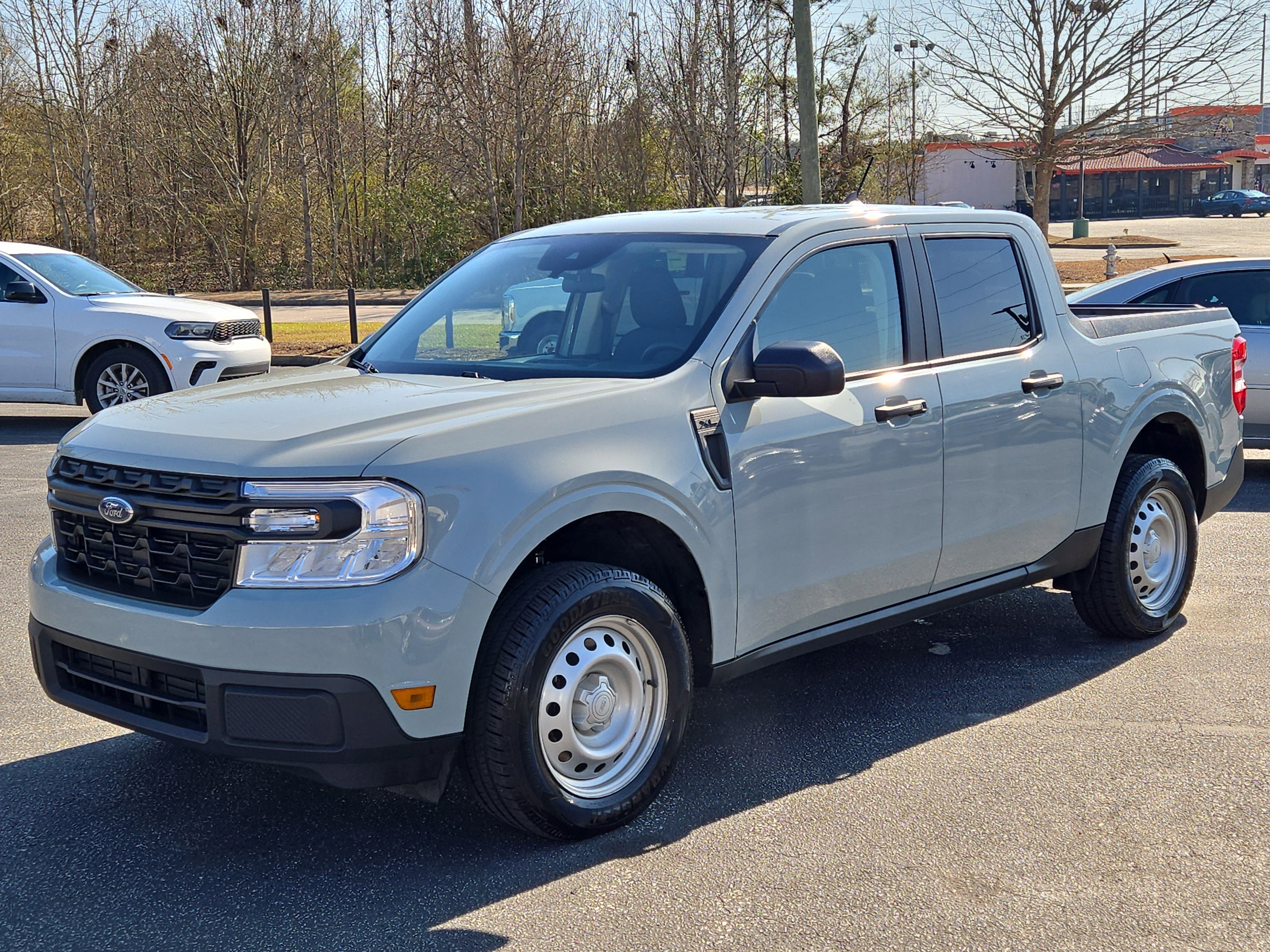 Certified 2023 Ford Maverick XL image 2