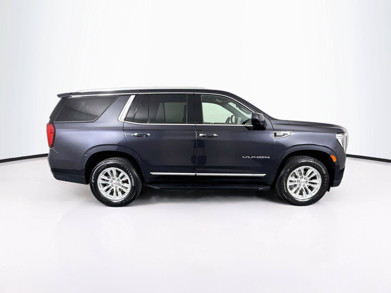 Used 2023 GMC Yukon SLT RWD image 11