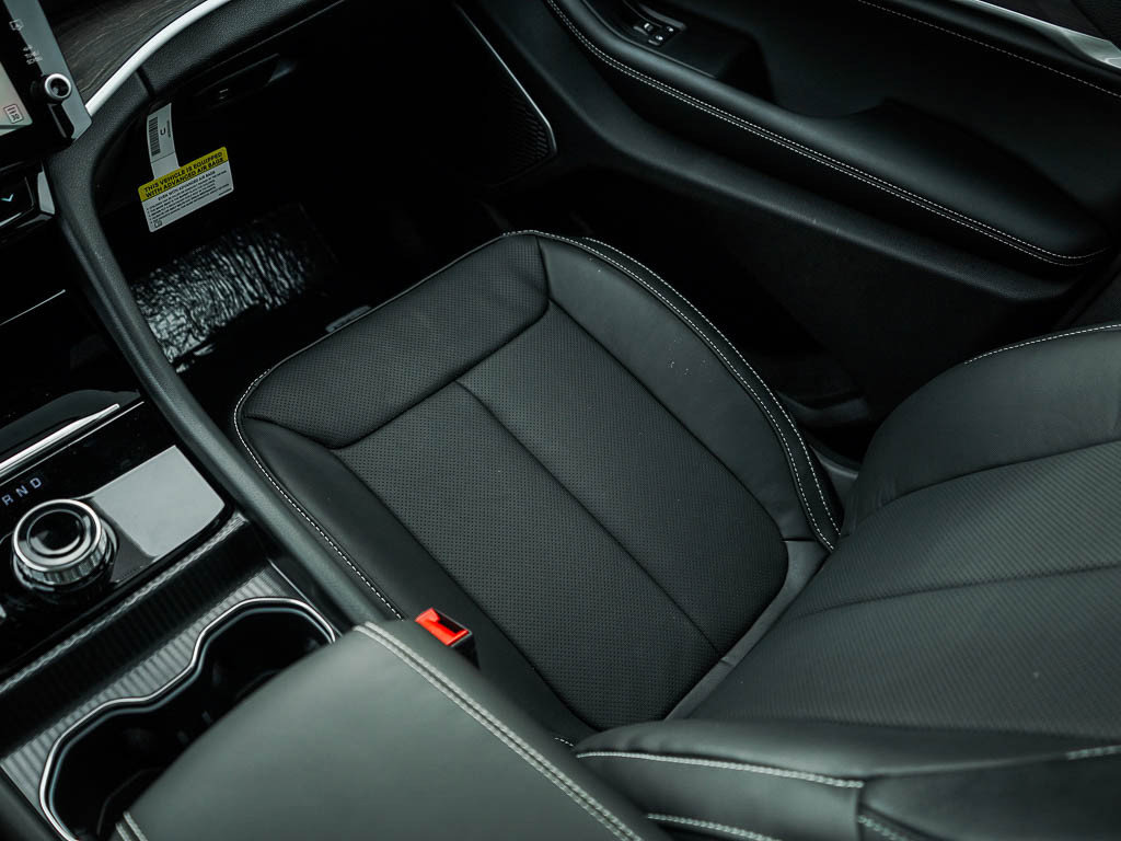 New 2026 Jeep Grand Cherokee Limited AWD/4WD image 26
