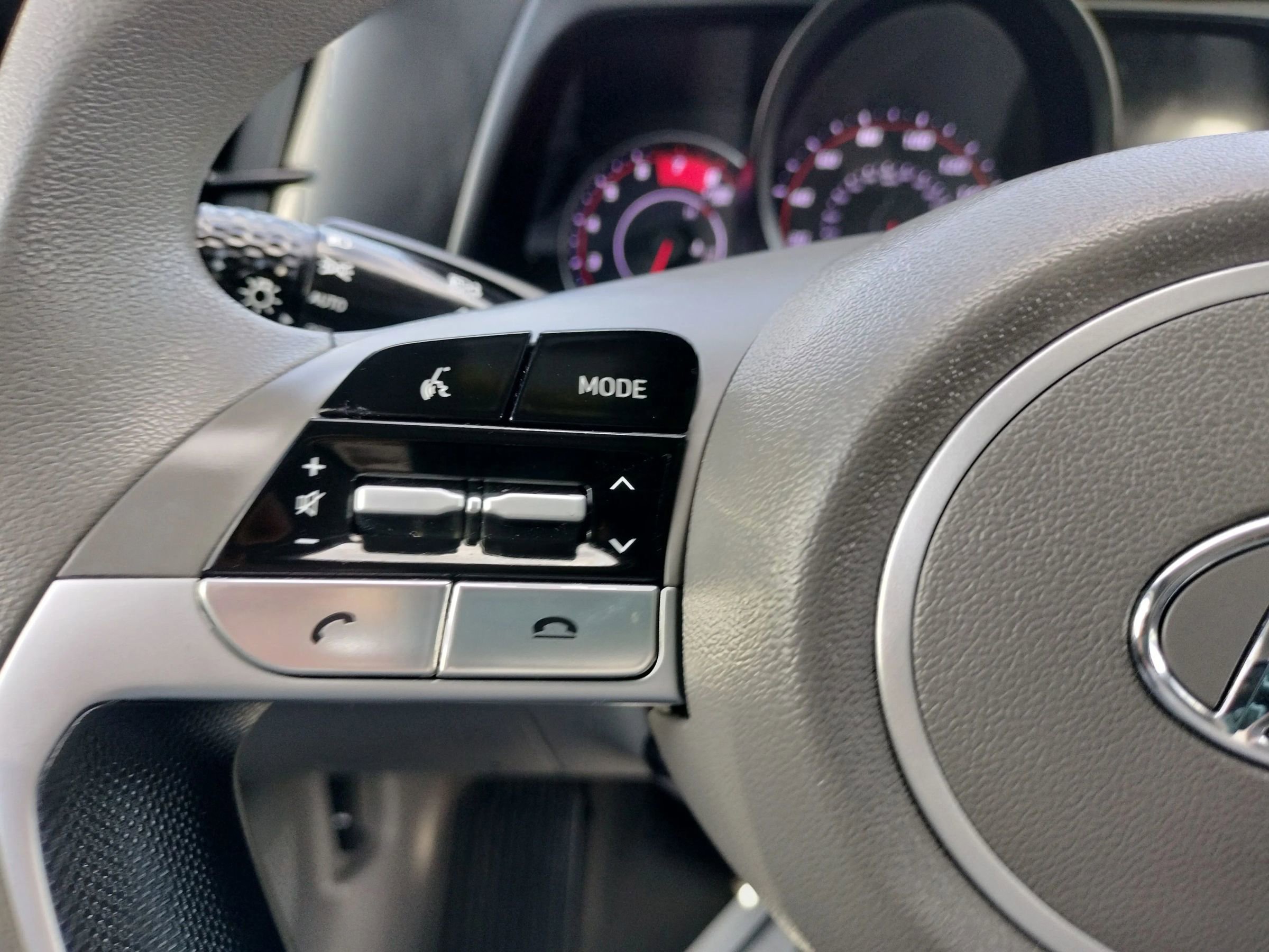 Used 2021 Hyundai Elantra SE image 42