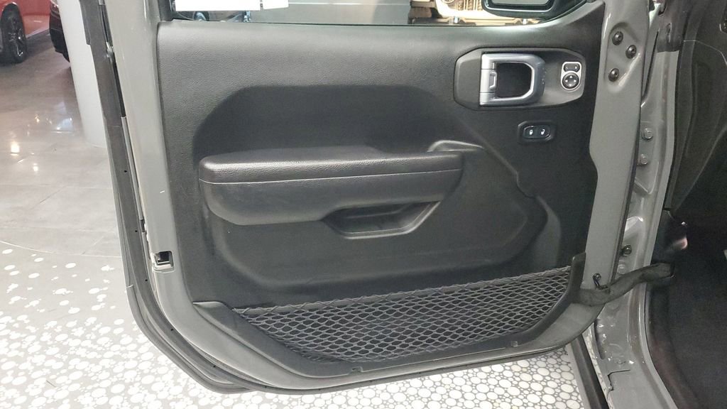 Used 2022 Jeep Wrangler Unlimited Rubicon image 20