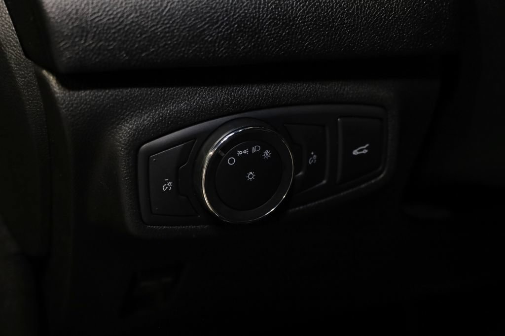Used 2019 Lincoln MKC Premiere FWD image 23