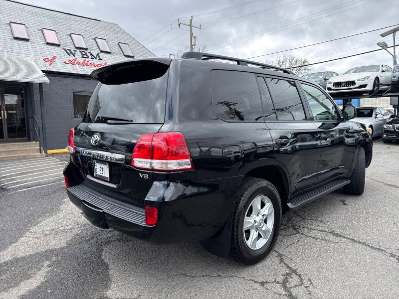 Used 2011 Toyota Land Cruiser w/ Upgrade Pkg image 4