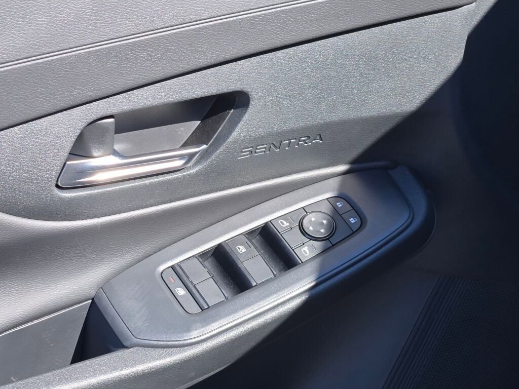 New 2026 Nissan Sentra SV w/ Floor Mat Package FWD image 18