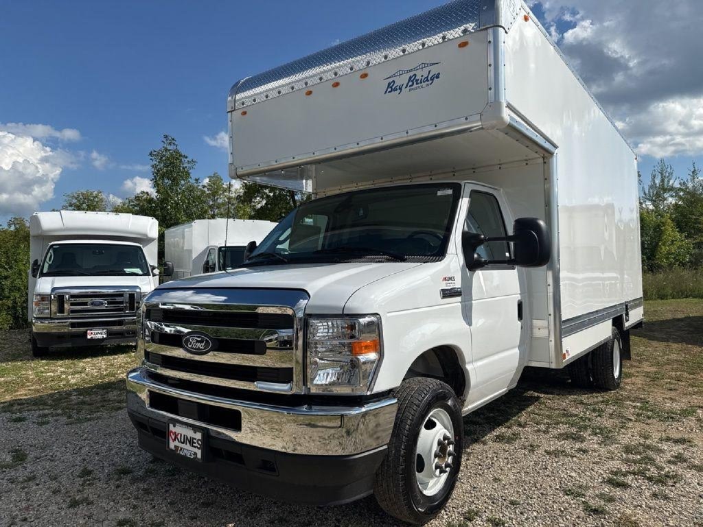 New 2026 Ford E-350 and Econoline 350 Super Duty w/ Ambulance Prep Package RWD image 12