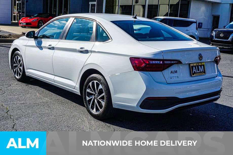 Used 2024 Volkswagen Jetta S image 5