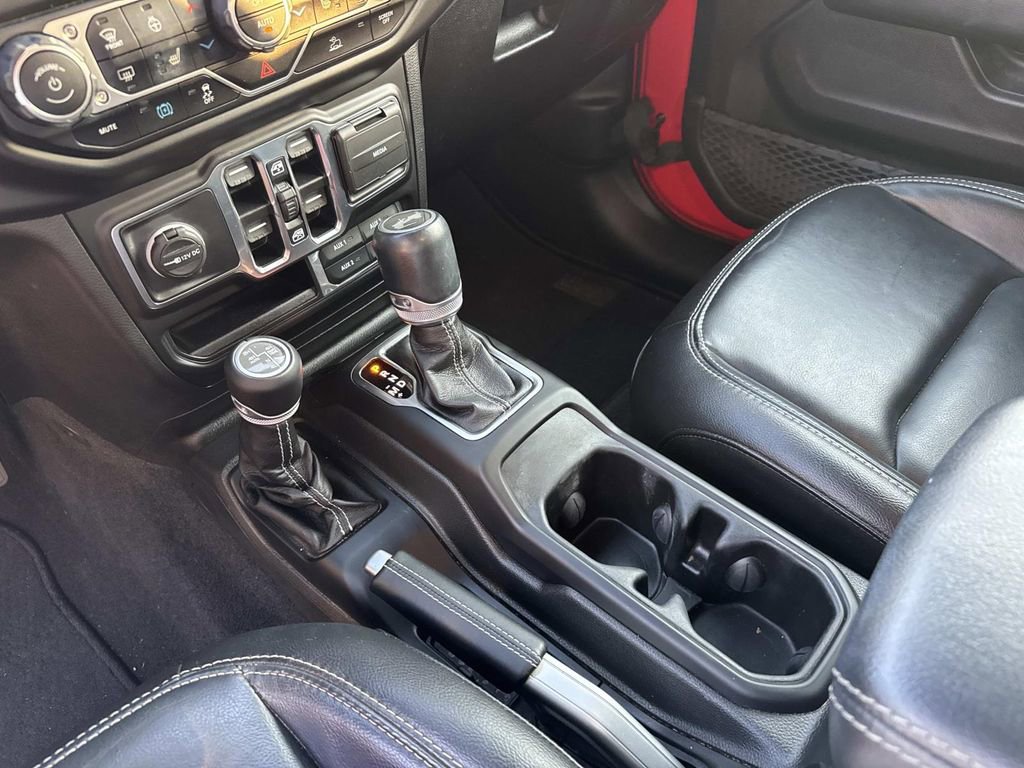 Used 2021 Jeep Wrangler Unlimited Sahara w/ Cold Weather Group image 26