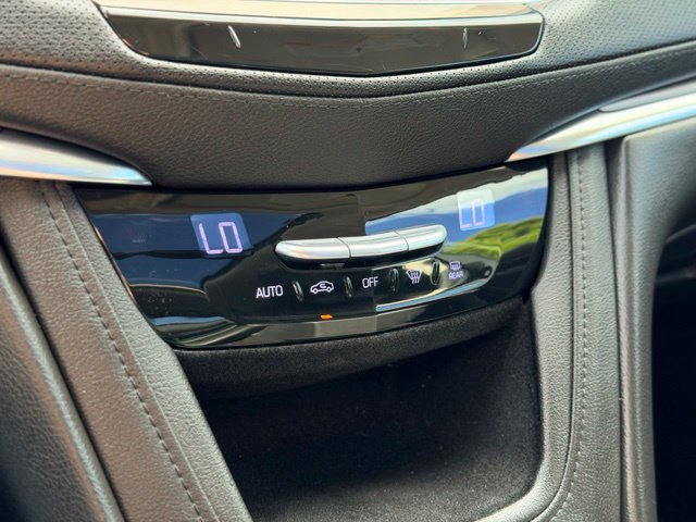 Used 2018 Cadillac XT5 Luxury AWD/4WD image 16