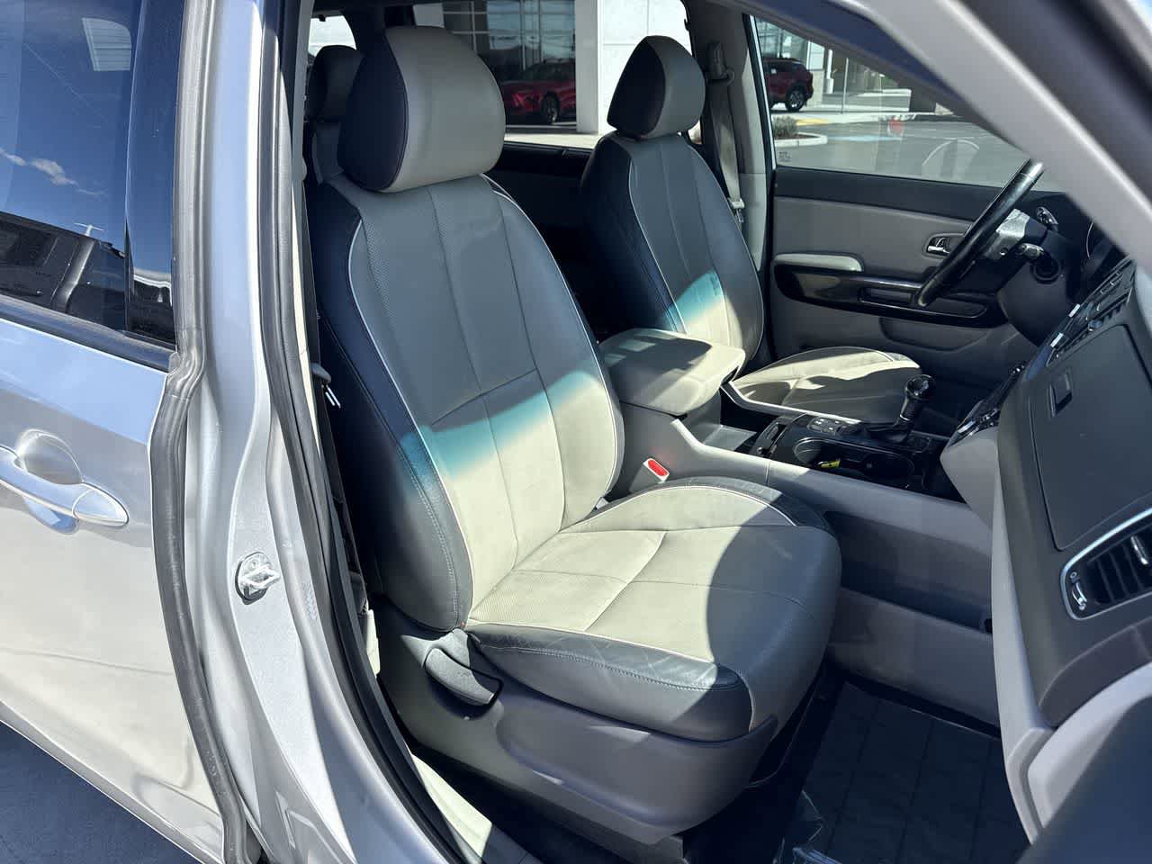 Used 2016 Kia Sedona EX image 15