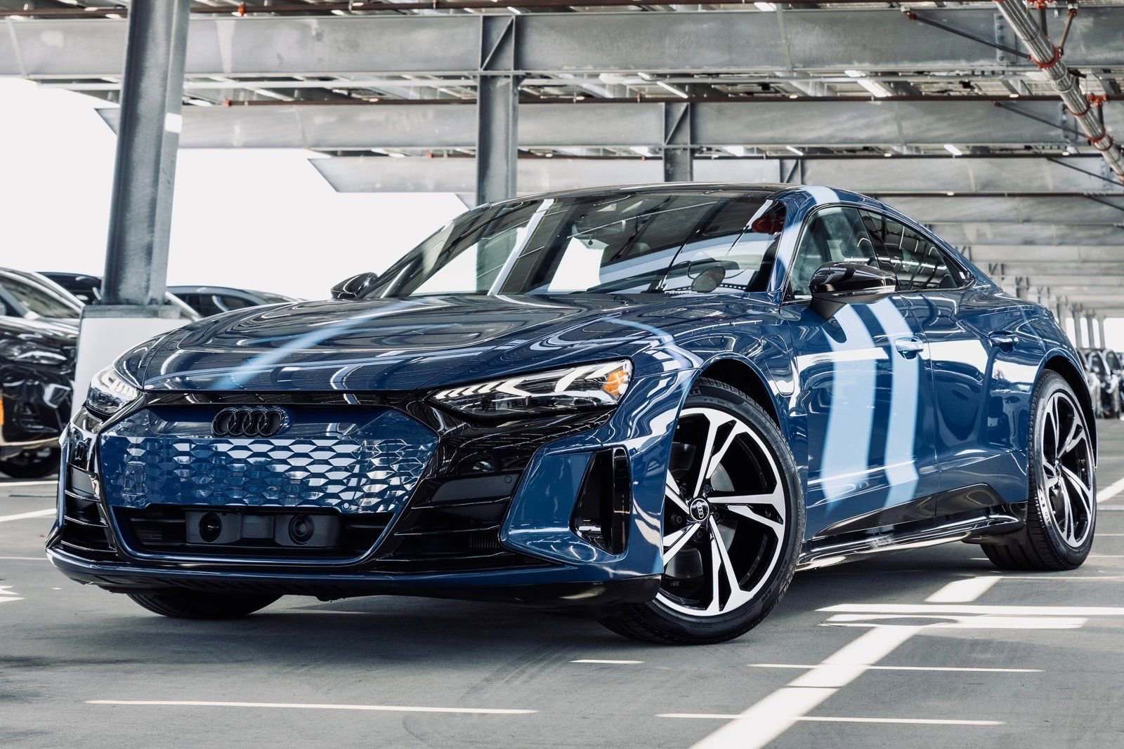 Used 2024 Audi e-tron GT Premium Plus image 1