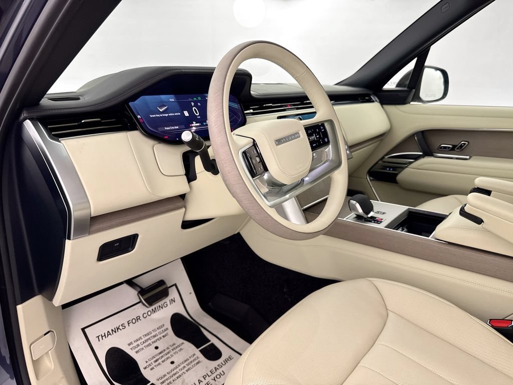 New 2026 Land Rover Range Rover Long Wheelbase Autobiography AWD/4WD image 9