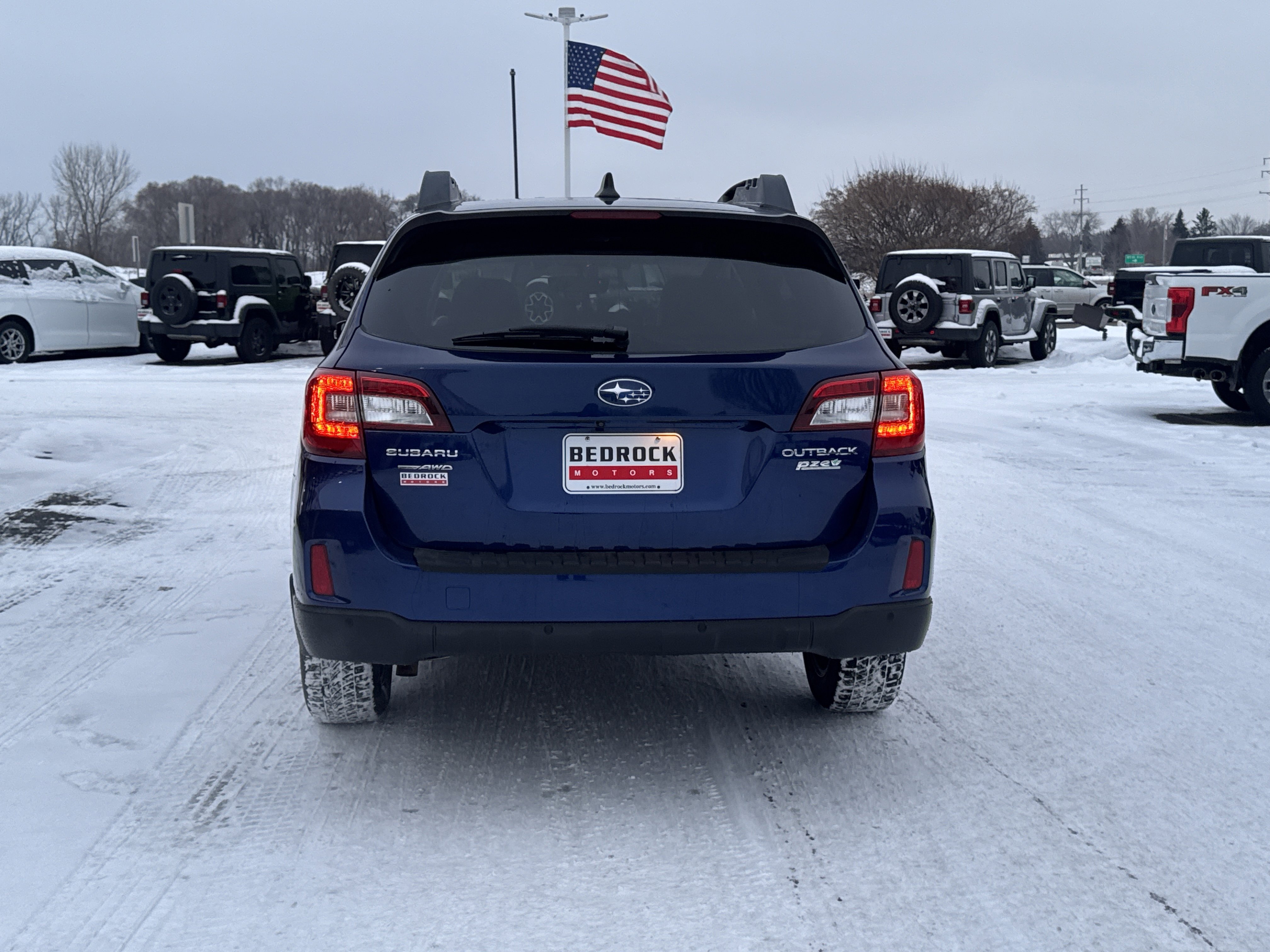 Used 2017 Subaru Outback 2.5i Limited image 6