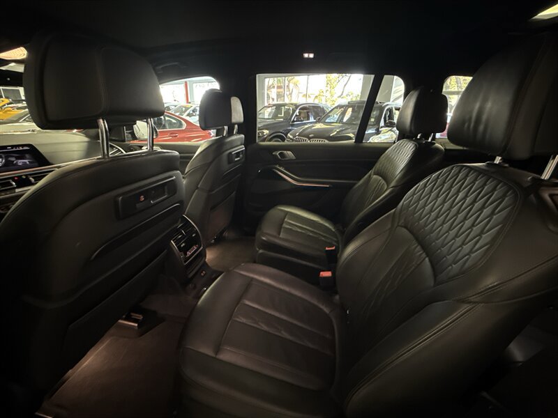 Used 2019 BMW X7 xDrive40i w/ Premium Package AWD/4WD image 25