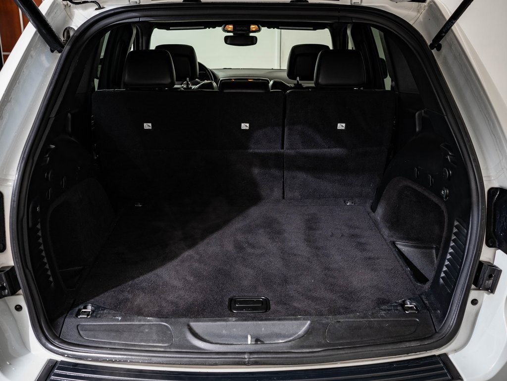 Used 2020 Jeep Grand Cherokee Limited X image 17