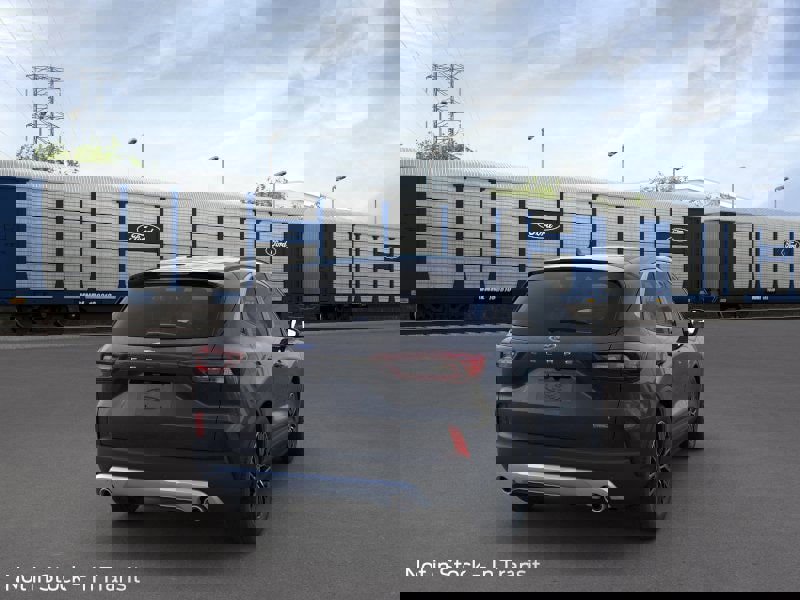 New 2025 Ford Escape SE image 8