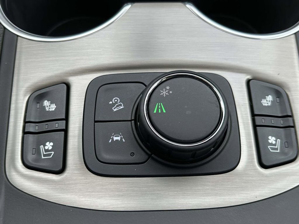 Used 2019 GMC Terrain Denali w/ Driver Alert Package II image 30