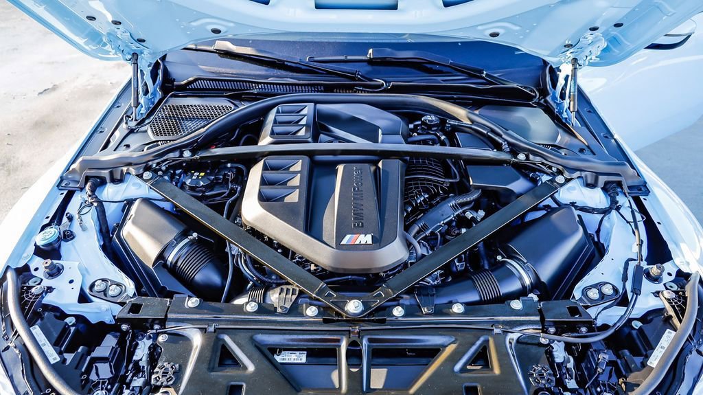 Used 2025 BMW M2 image 32