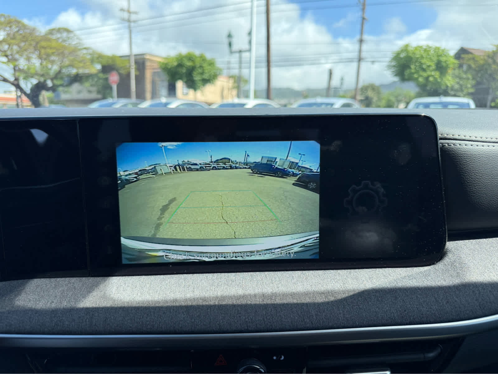 Used 2025 Nissan Kicks SV image 8